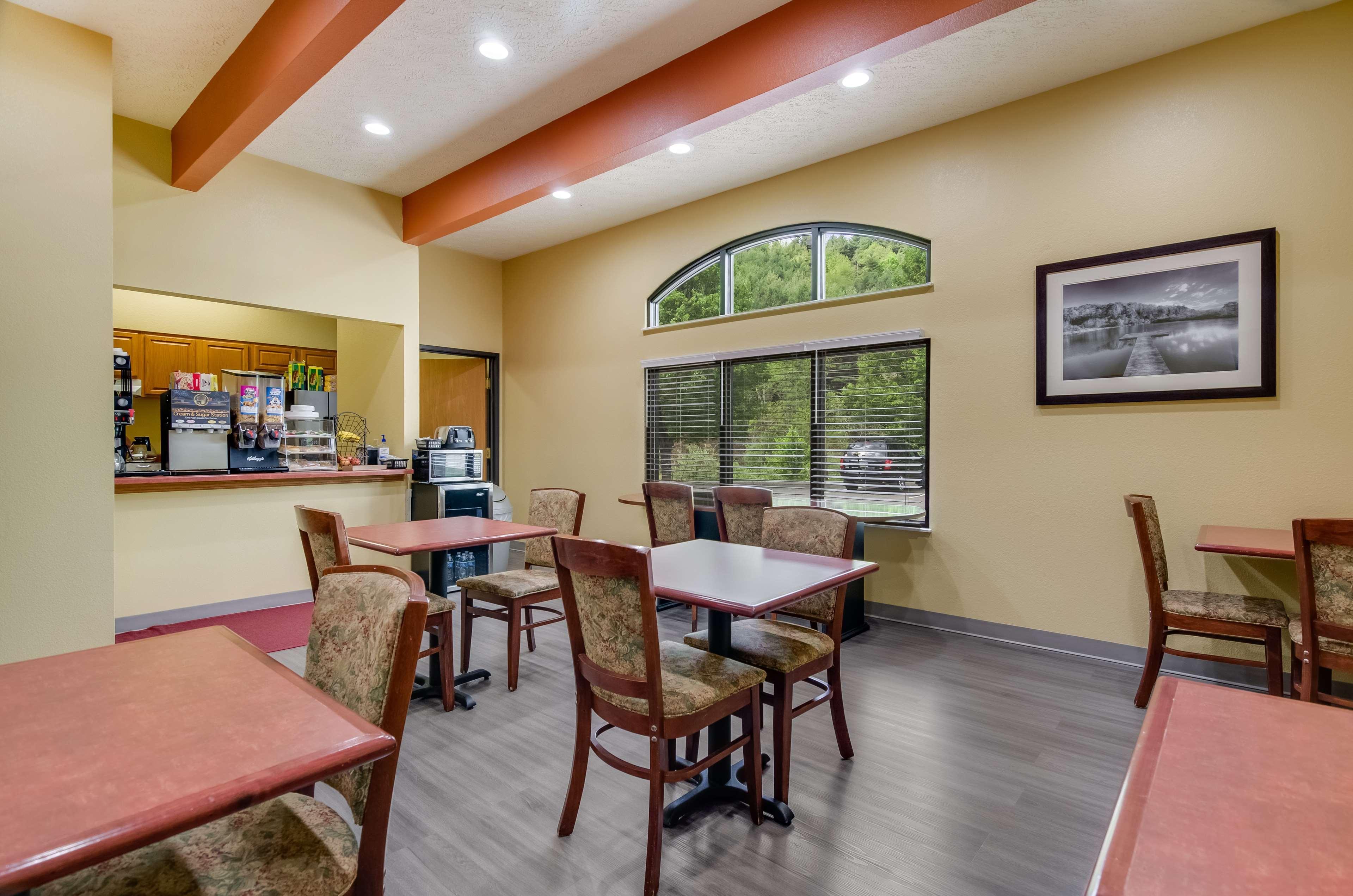 Americas Best Value Inn & Suites Independence Va Eksteriør billede