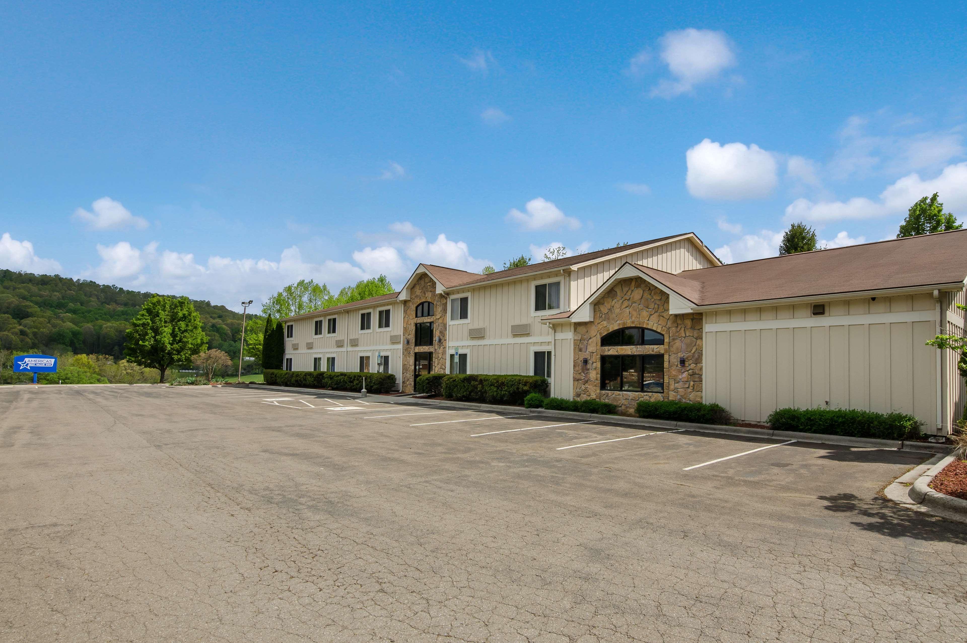 Americas Best Value Inn & Suites Independence Va Eksteriør billede